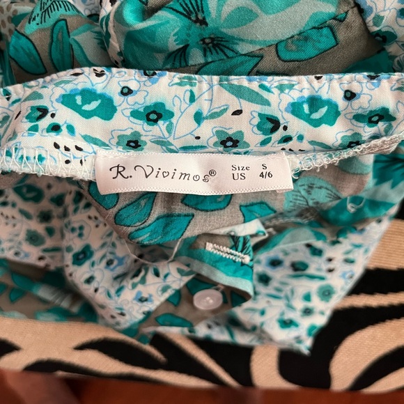 Green Tiered Ruffled Gown - Picture 5 of 5